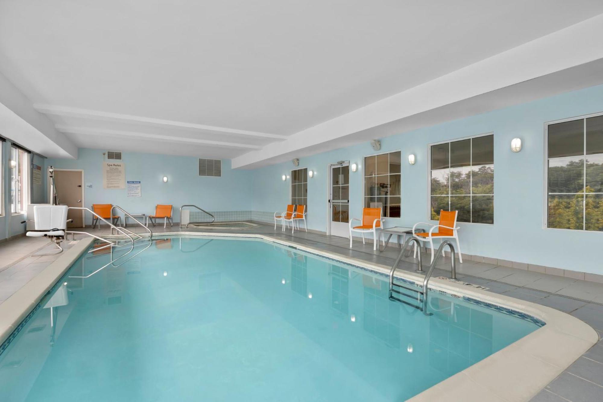 Holiday Inn Express Hotel & Suites West Coxsackie By Ihg Eksteriør billede